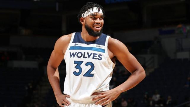 根据上一季 根据上一季